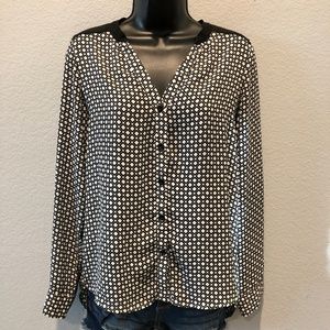 SOLD! Forever 21 LongSleeve Black/White  Blouse